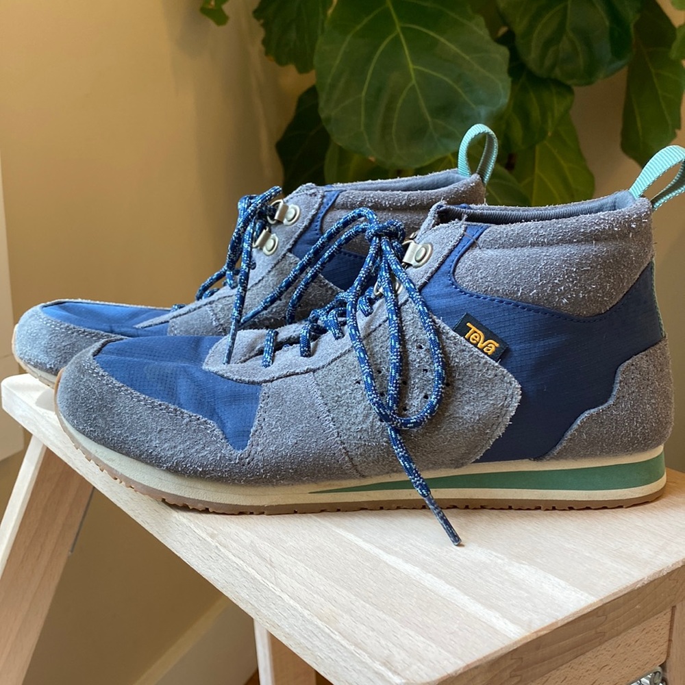 Women’s Teva Highside ‘84 Sneaker, size 9.5
